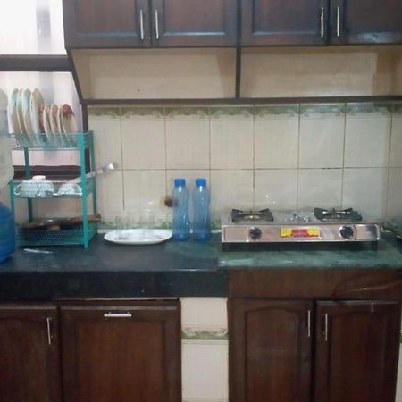 Mufis Homestay, Emerald Compound, New Palam Vihar-2 Гургаон Екстериор снимка