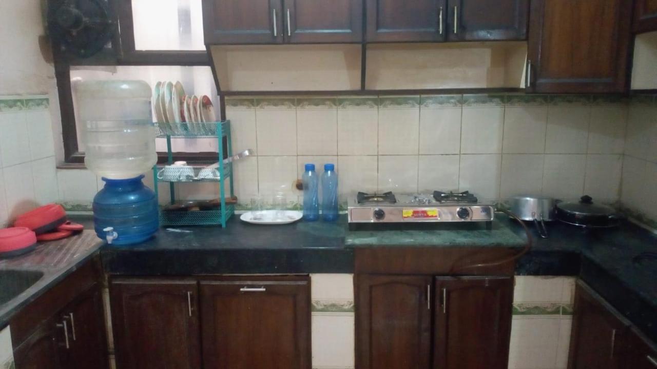Mufis Homestay, Emerald Compound, New Palam Vihar-2 Гургаон Екстериор снимка