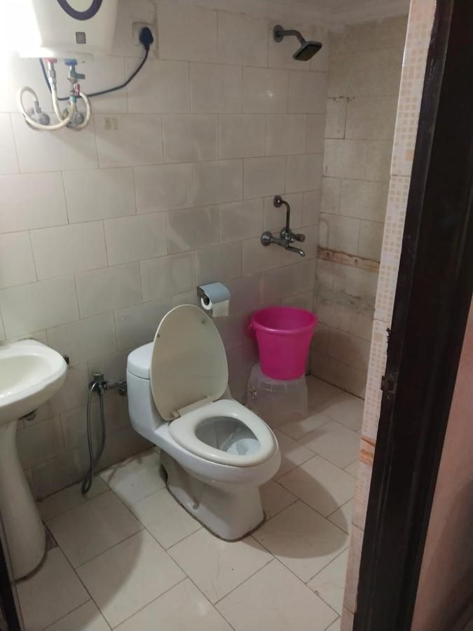 Mufis Homestay, Emerald Compound, New Palam Vihar-2 Гургаон Екстериор снимка